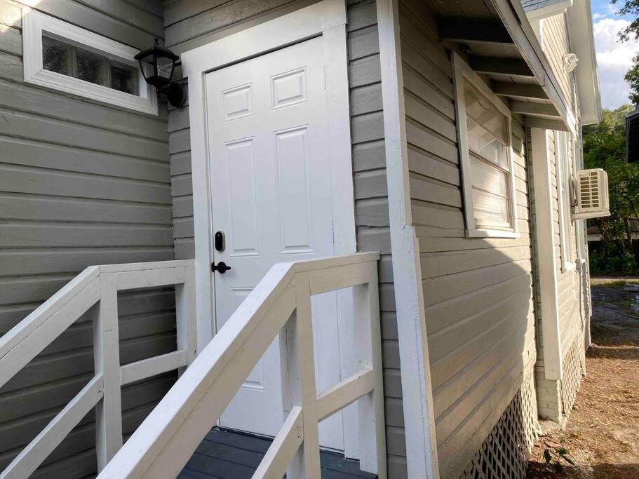 Chic Bungalow Apartment Steps From Armature Works & Downtown Riverwalk Tampa Dış mekan fotoğraf