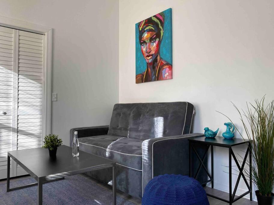 Chic Bungalow Apartment Steps From Armature Works & Downtown Riverwalk Tampa Dış mekan fotoğraf