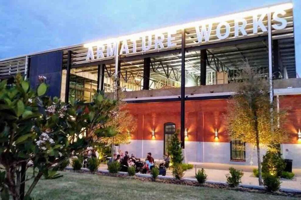 Chic Bungalow Apartment Steps From Armature Works & Downtown Riverwalk Tampa Dış mekan fotoğraf